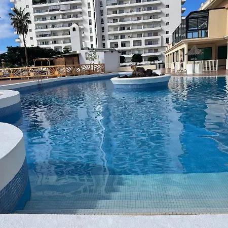 Modern 2-bedroom With Stunning View Apartment