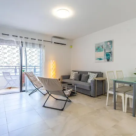 Apartment Modern 2-bedroom With Stunning View *